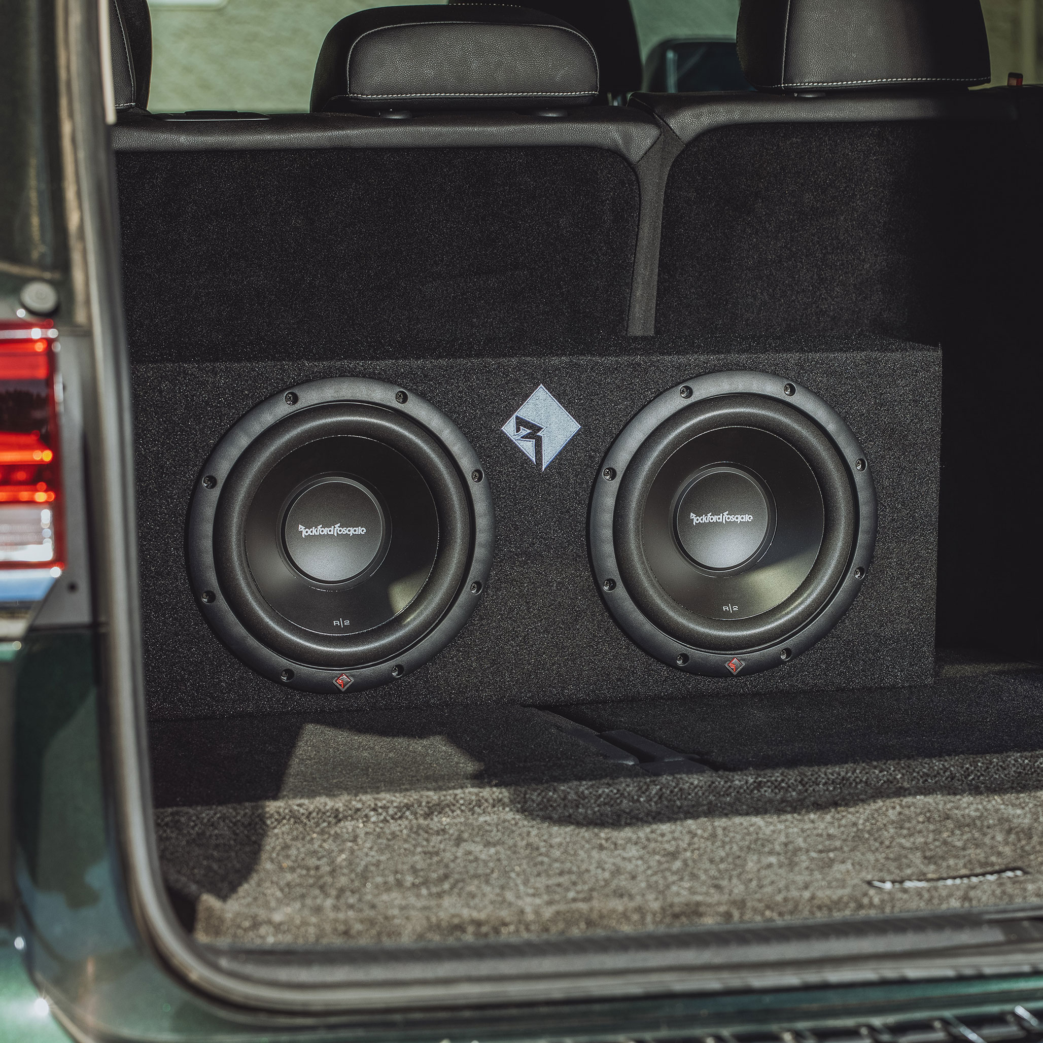 rockford fosgate subwoofer r2