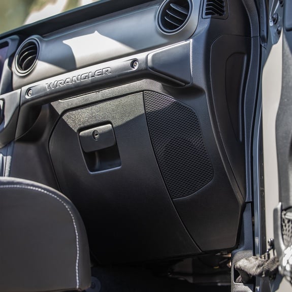 Jeep Wrangler Unlimited Under Dash Speaker View